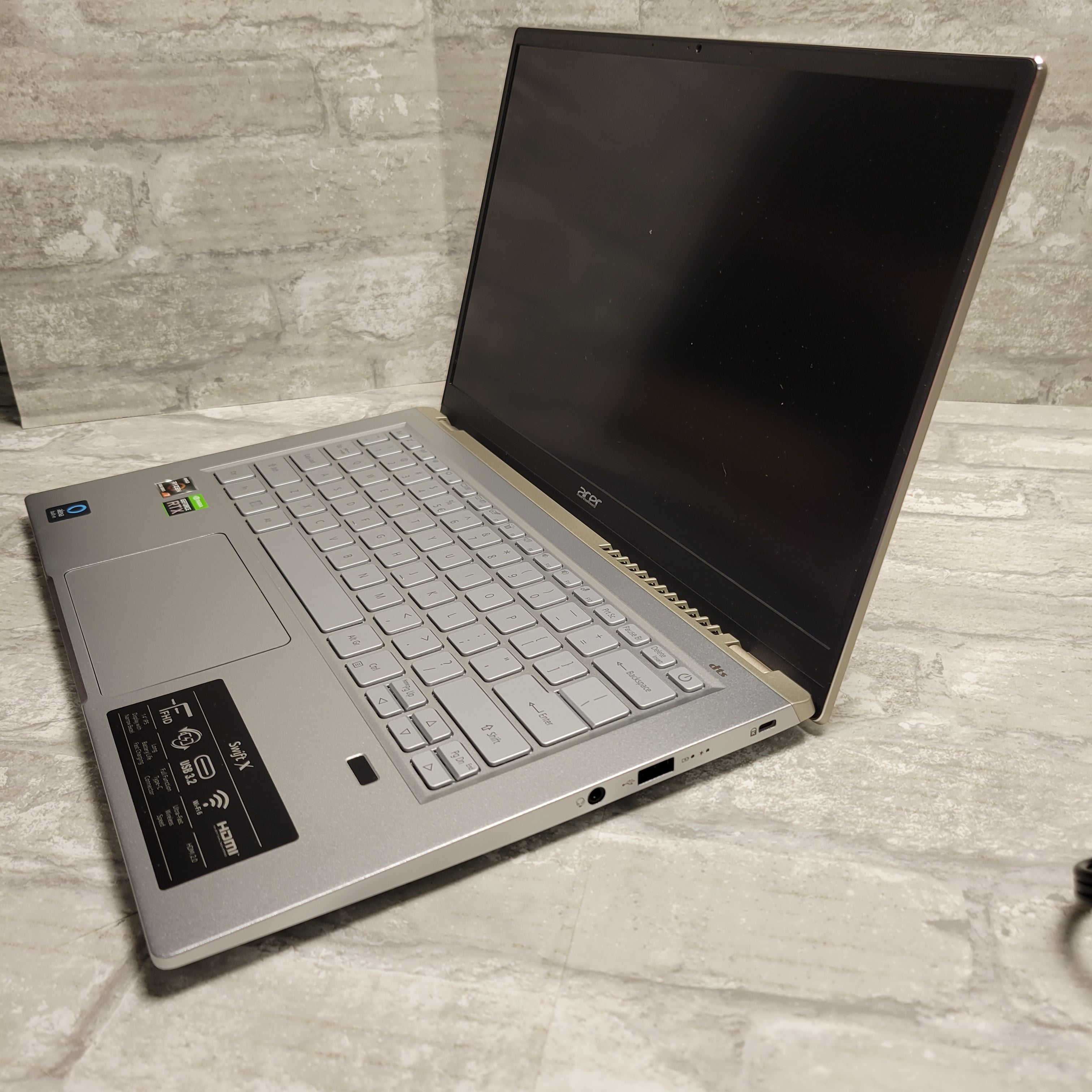 Acer Swift X SFX14-41G-R1S6 Creator Laptop (8100828938478)